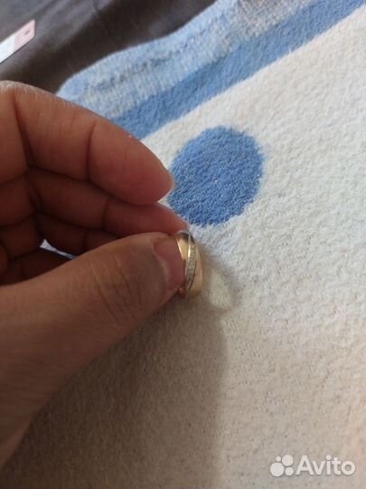 Золотое кольцо женское