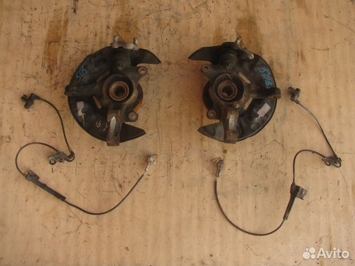 Ступица датчик ABS поворотный кулак Toyota Corolla