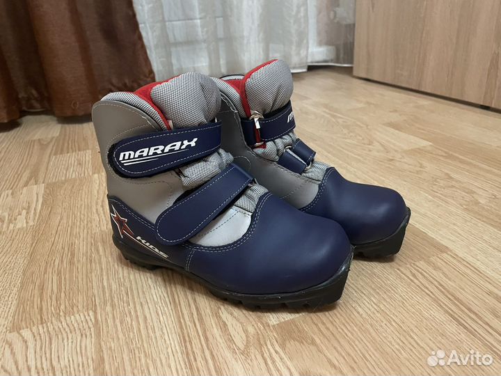 Лыжные ботинки размер 34