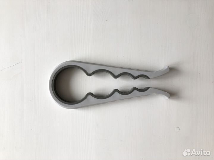 Открывалка для банок и бутылок новая