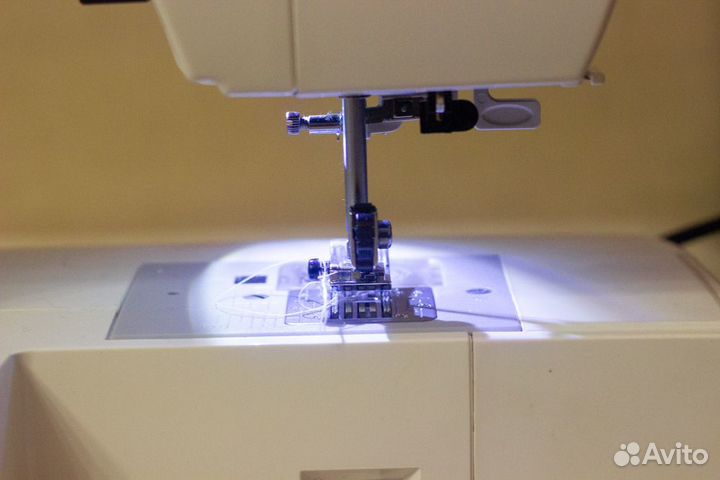 Швейная машина Janome 2160 dc