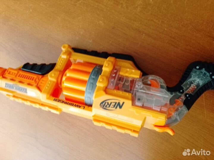 Nerf бластеры