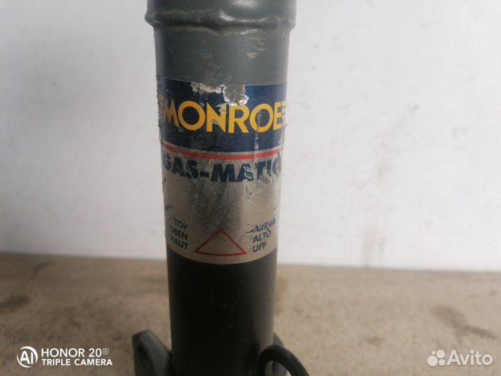 Амортизатор передний Ford Fiesta 1989-1995