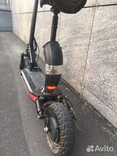 White Siberia Luna электросамокат