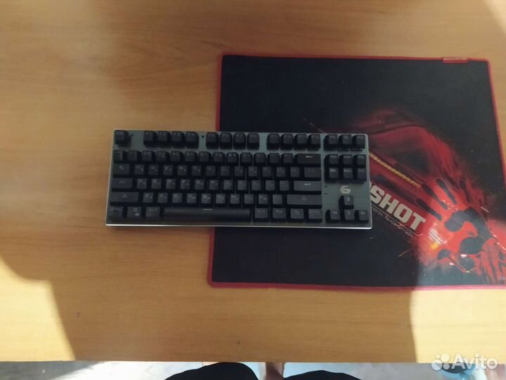 Игровая механическая клавиатура
