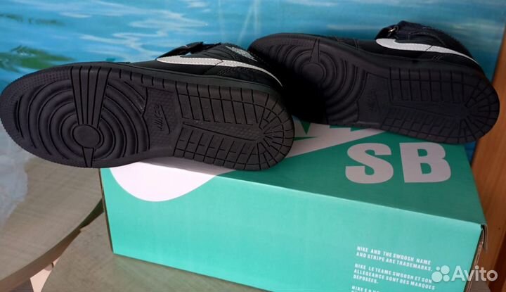 Новые утеплённые кроссовки Nike