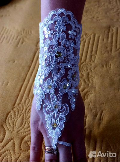 Перчатки свадебные