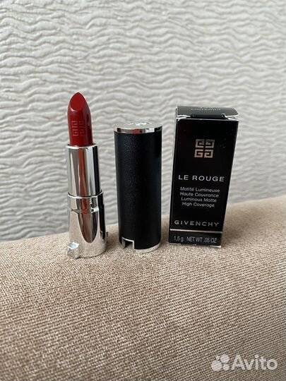 Помада Givenchy Le Rouge L'interdit 333