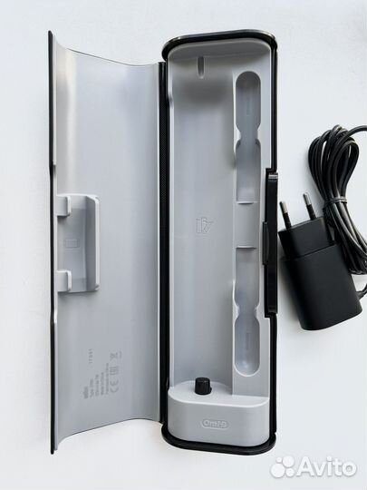 Зарядный чехол Braun для зубных щеток Oral-B Black