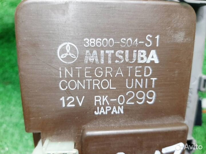 Блок предохранителей салонный Honda CR-V 1 (RD3)