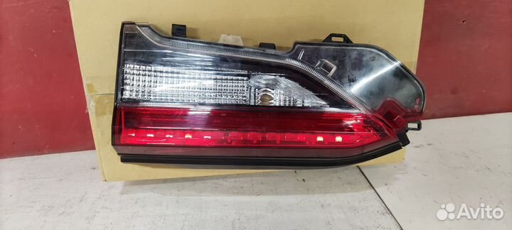 Фонарь задний правый Toyota Rav4 XA50