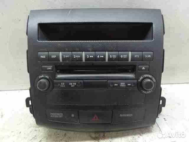 Панель управления магнитолой Mitsubishi Outlander