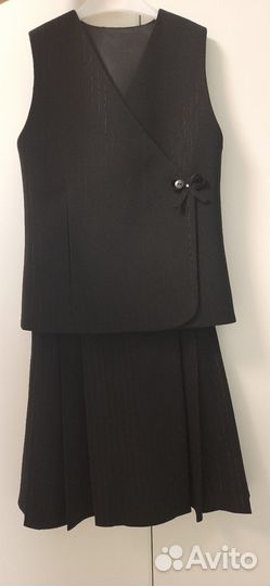 Костюм для девочки жилет и юбка