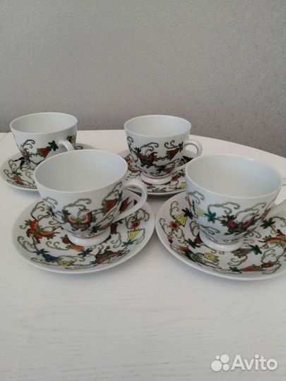 Фарфоровые чашки