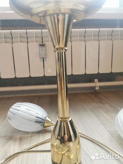 Люстра золото 4 плафона