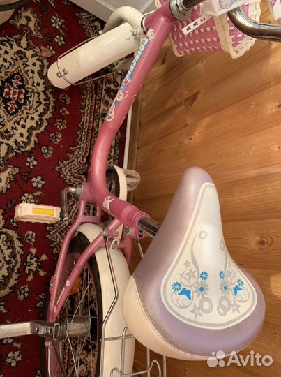 Трехколесный велосипед