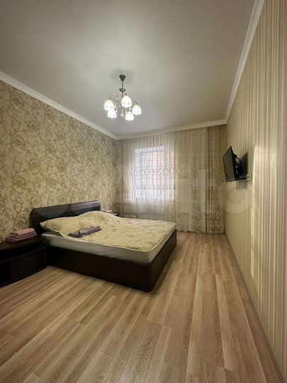 2-к. квартира, 65 м², 1/3 эт.