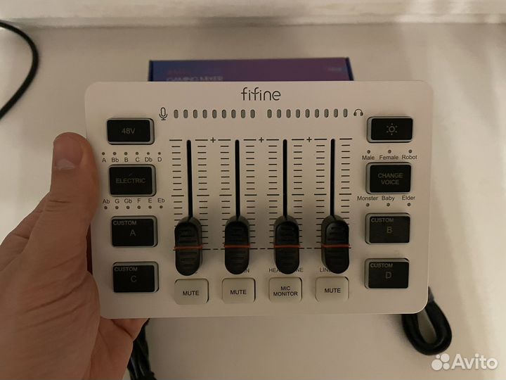 Микшер fifine sc3