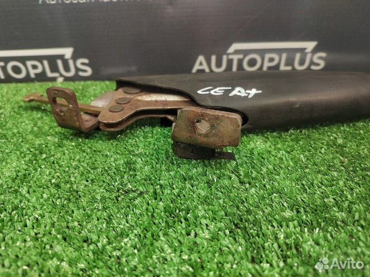 Рычаг стояночного тормоза Seat Cordoba 1 1.4 APE