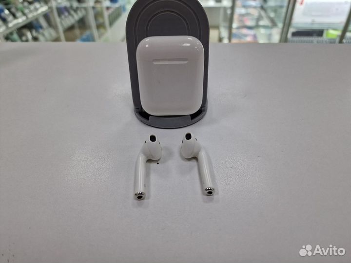 Apple AirPods 2 без беспроводной зарядки