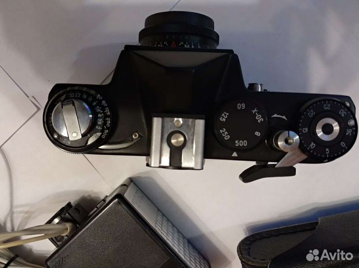 Фотоаппарат Зенит ет + вспышка (СССР)
