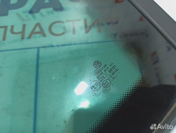 Стекло кузовное глухое правое Volkswagen Tiguan (M