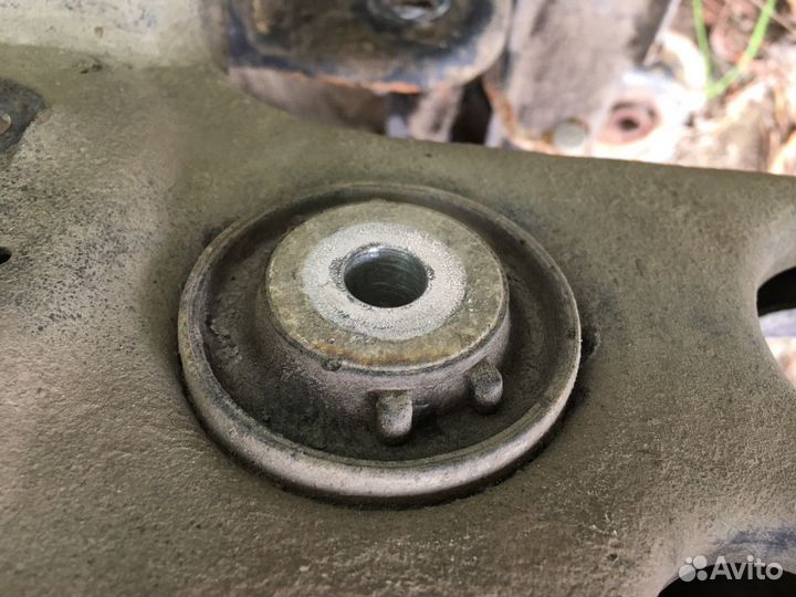 W166 задний подрамник gl gls gle ml