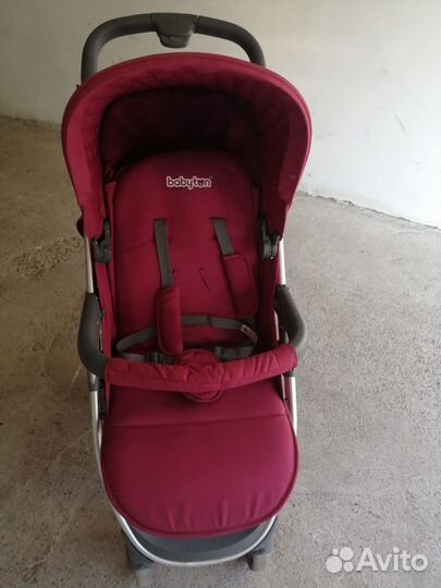 Прогулочная коляска