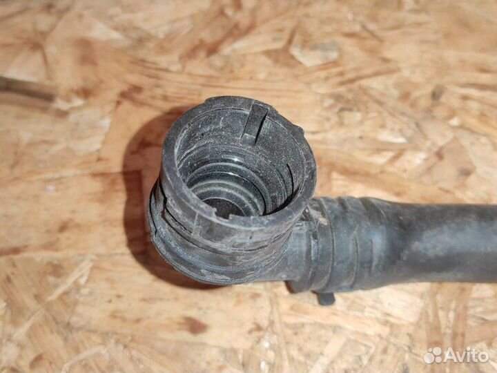 Патрубок системы охлаждения Mercedes C-Class W 204