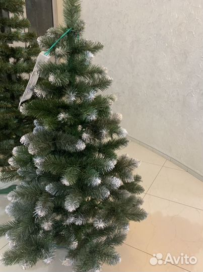 Елка искусственная