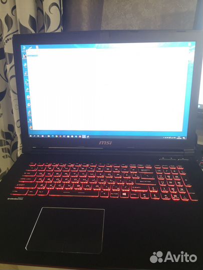 Игровой ноутбук MSI GE72 Apache Pro i7 16Gb 17,3