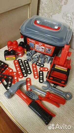 Набор инструментов Полесье, шуруповерт