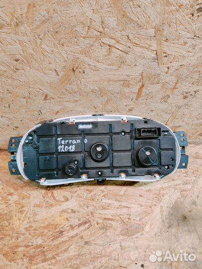 Панель приборов Nissan Terrano