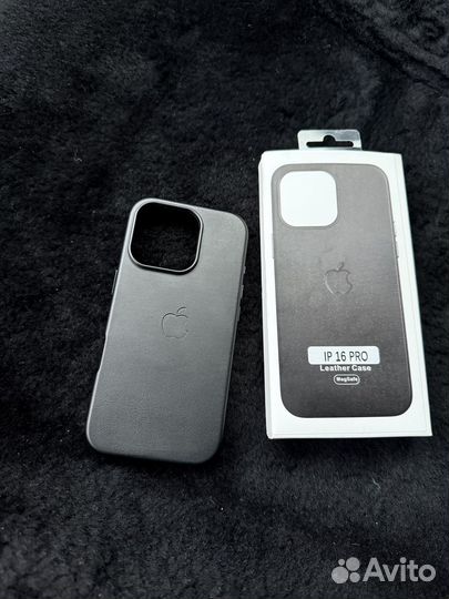 Чехол на iPhone 16 pro