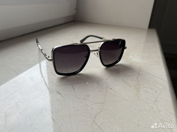 Очки Balmain солнцезащитные