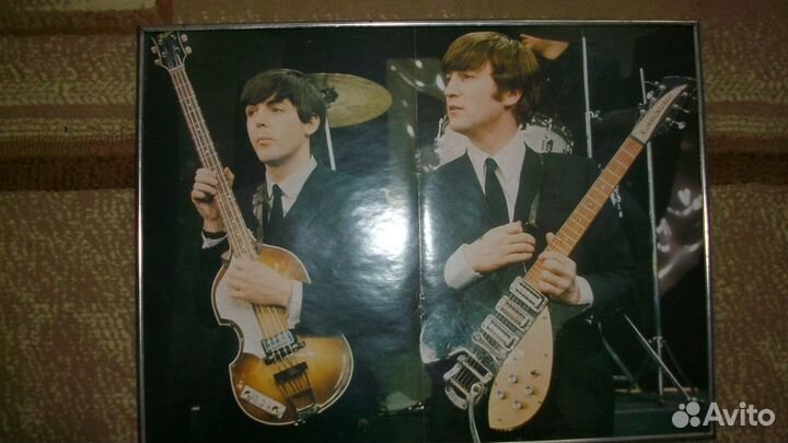 The Beatles с розочками и др