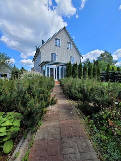 Коттедж 290 м² на участке 12 сот.