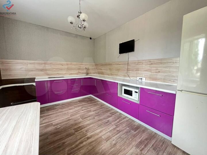 Дом 190,9 м² на участке 10,1 сот.