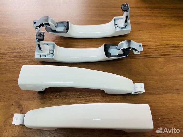 Ручки с накладками Веста в цвет кузова на выбор