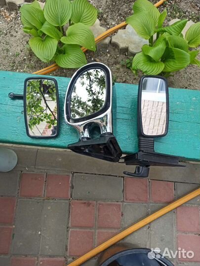 Зеркало заднего вида салонное