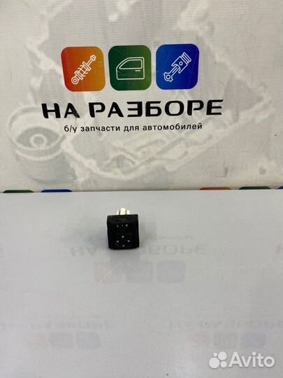 Кнопка управления зеркалами Mitsubishi Outlander