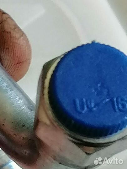 Штуцер переходник угловой на 16