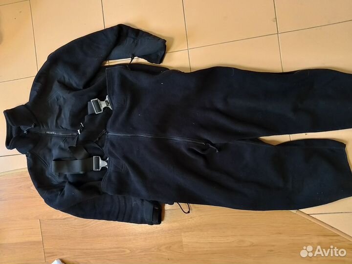 Флисовый костюм polartek чёрного цвета