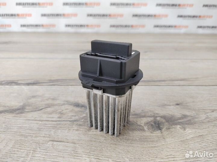 Резистор печки Mercedes W204 универсал 1.8 271.952