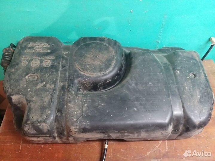 Бензобак Лада Гранта