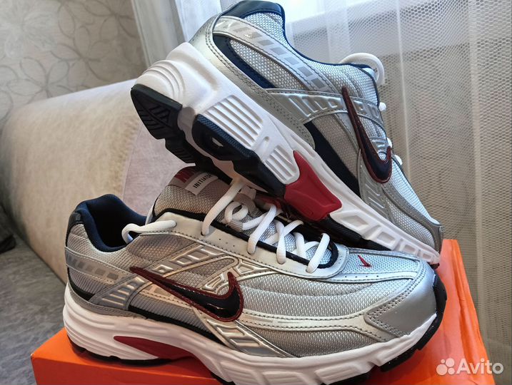 Кроссовки nike