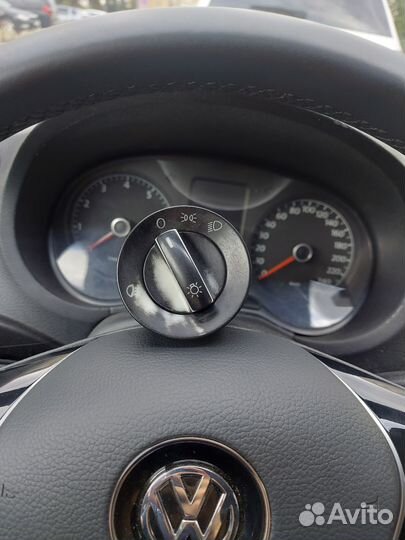 Запчасти на поло седан