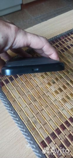 Беспроводная зарядка для телефона