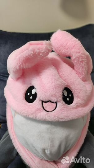 Меховые наушники и шапка