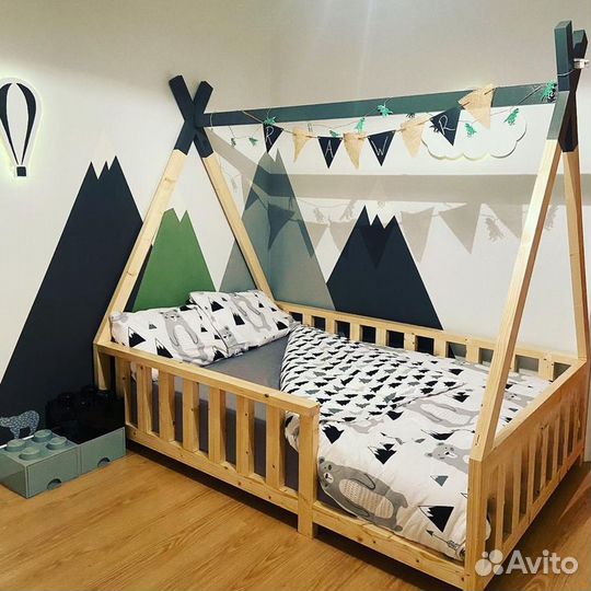 Детская кровать вигвам из бука